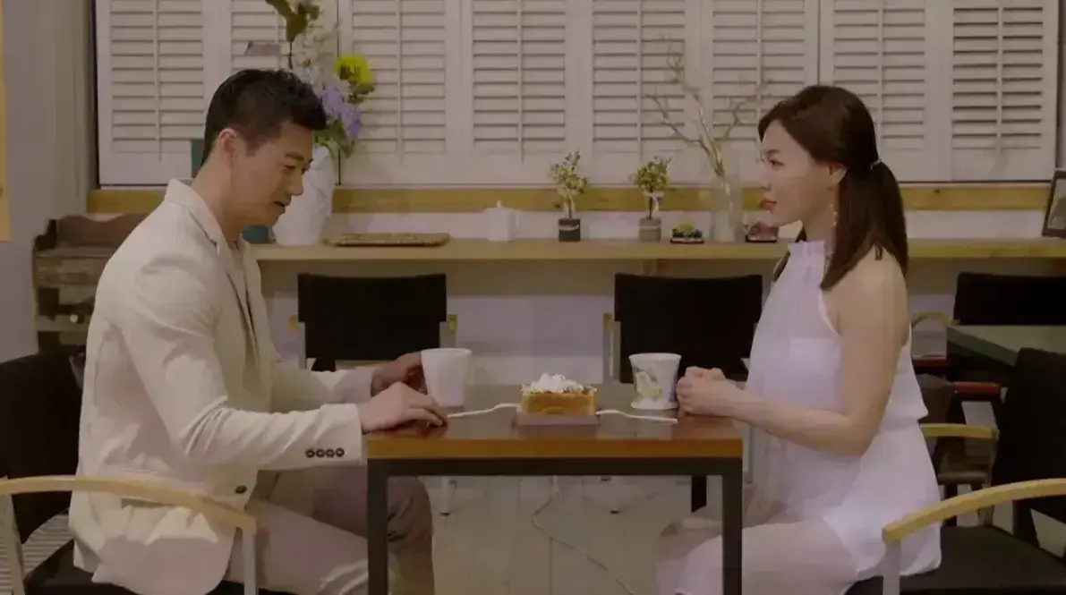 《邻居家妻子》韩国电影未删减1080P韩语中字-我邻居的妻子高清完整版-百度网盘夸克迅雷下载-《邻居家妻子》情感越界之作-高清在线观看